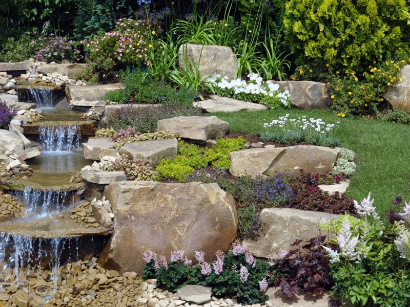 How to Incorporate Water Features into Your Hardscaping Design